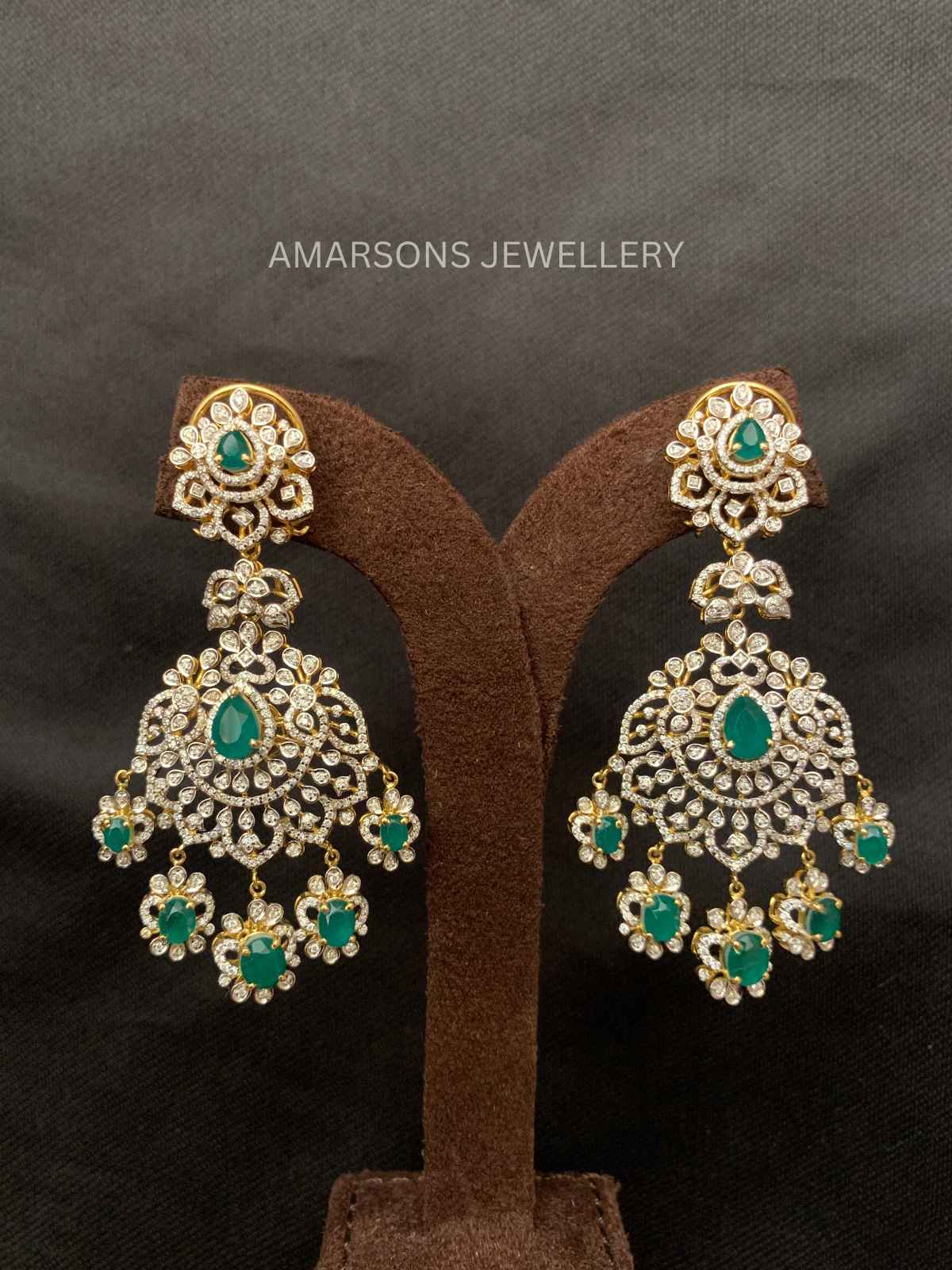 18K VVS EF Diamond Hangings DH-6913 – Amarsons Jewellery