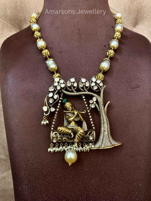 18k Polki Locket with South Sea Pearls (PL 3997)