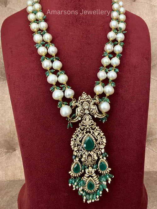 18k Polki Locket with Emerald Beads (PL 5192)