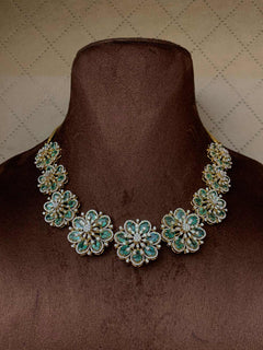 Exquisite Diamond and Emerald Necklace