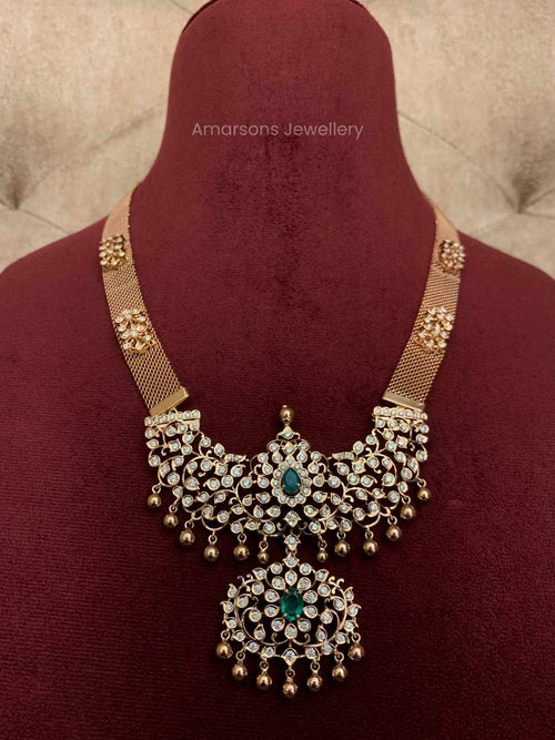 18k VVS EF Diamond Necklace with Elegant Color Stones